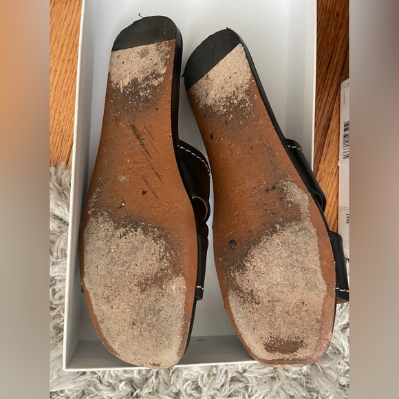 Chloe Slides - Picture 4 of 4